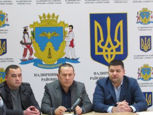 Демонструють приклад згуртованості